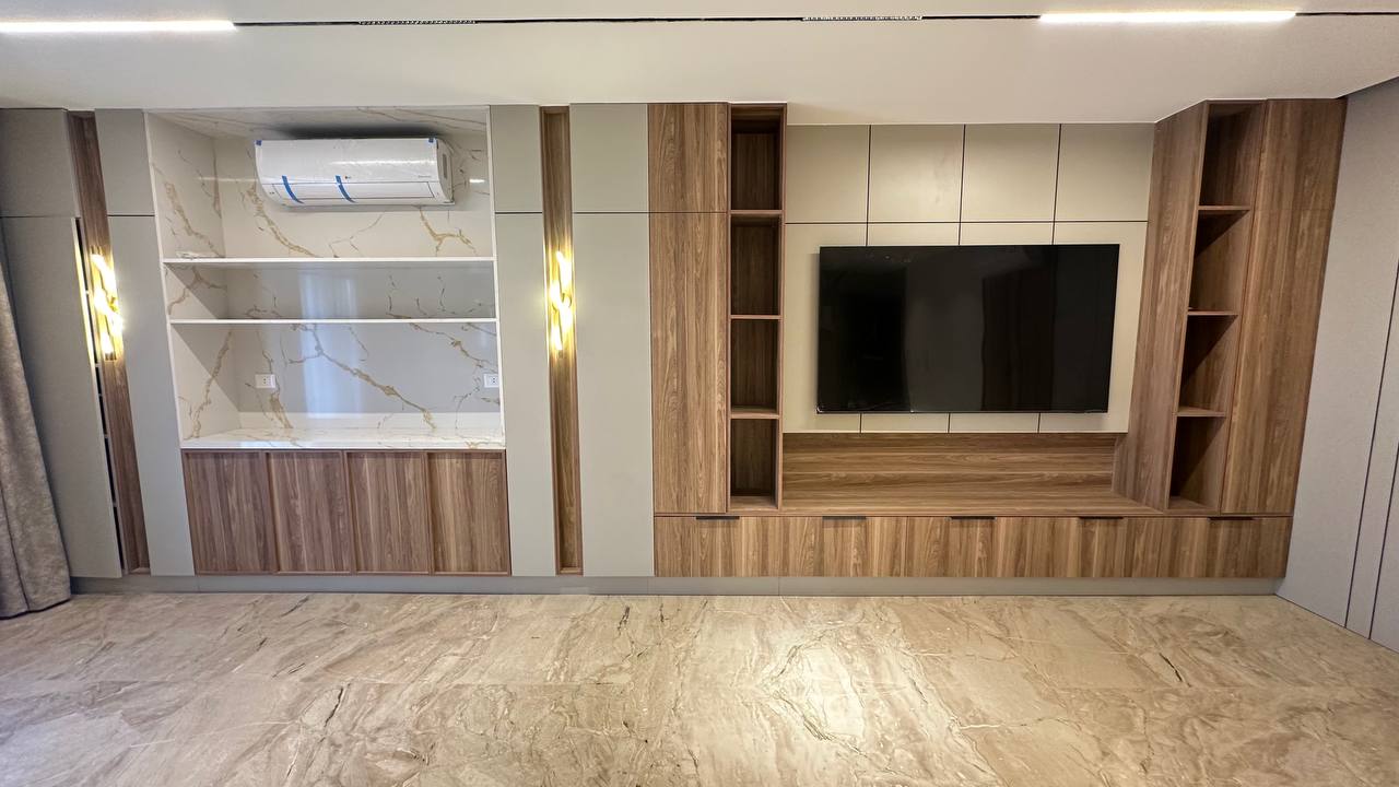 Mountain View _ Hyde Park image