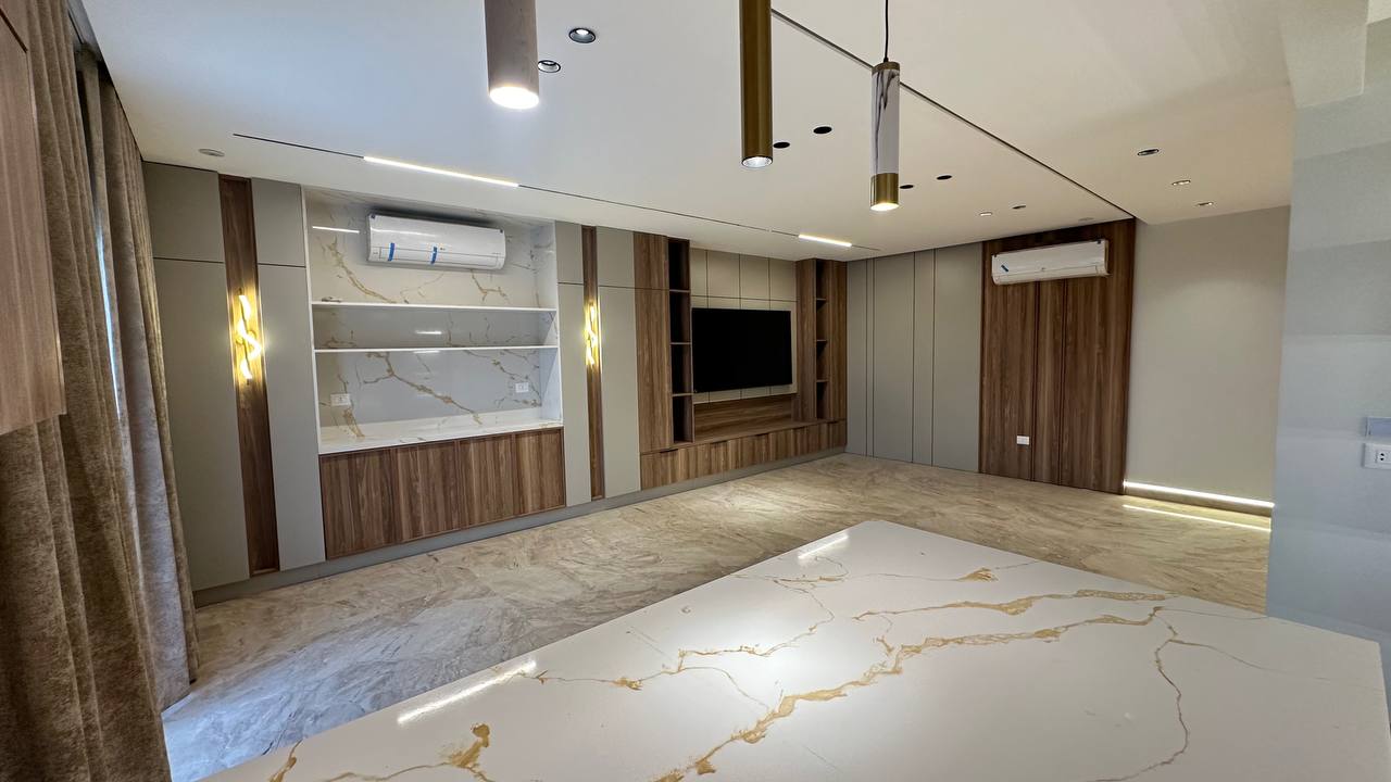 Mountain View _ Hyde Park